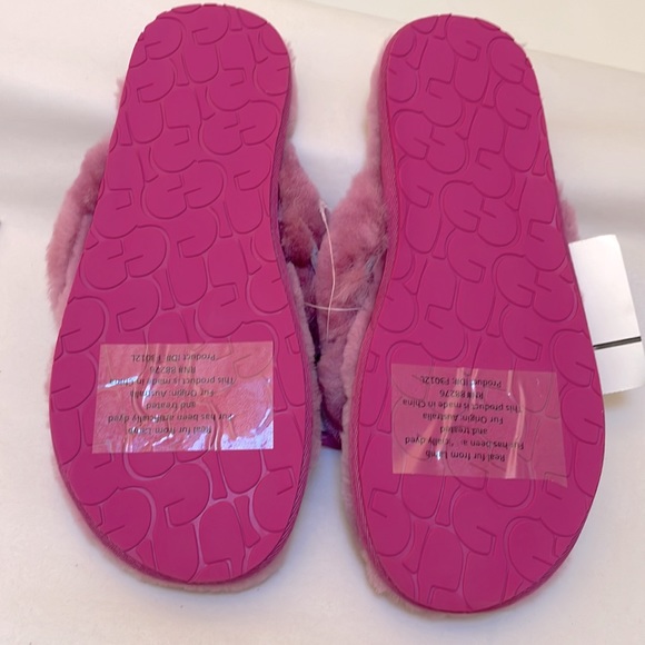 UGG Fluff Flip Flops size 9 - Picture 5 of 5